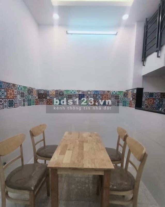 Bán gấp nhà 32m2 Trần Thánh Tông phường 15 Tân Bình hẻm 4m