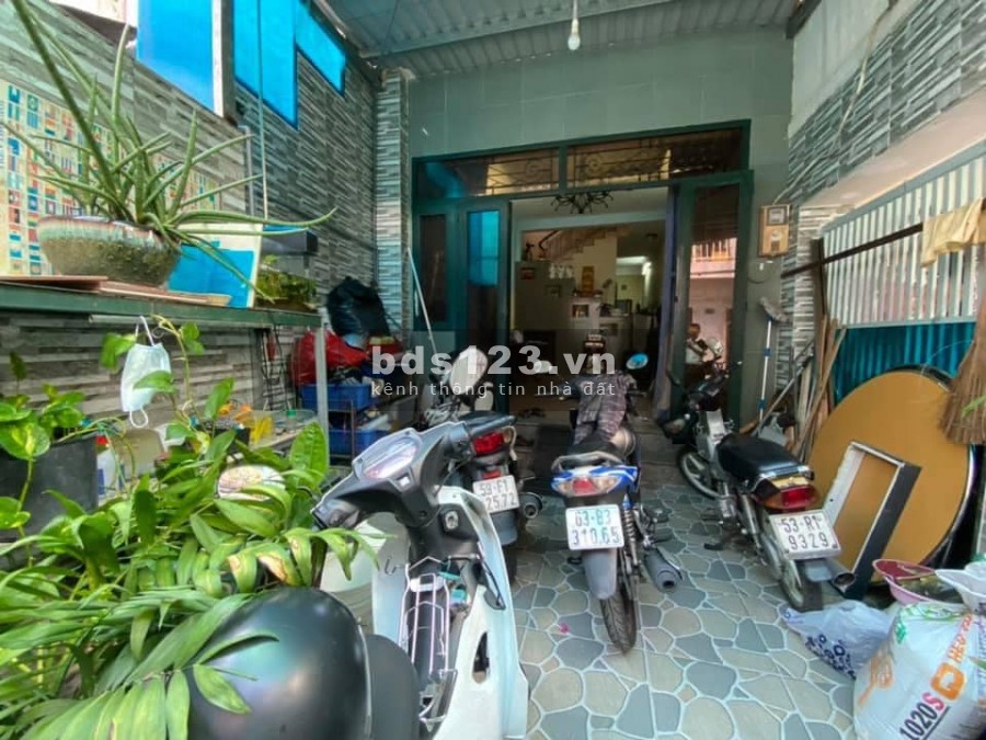 Bán nhà HXH phú nhuận 4 tầng diện tích 65m2 giá 8 tỷ 3