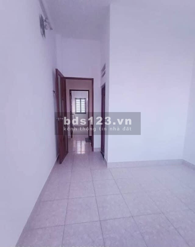 Bán gấp nhà 32m2 Trần Thánh Tông phường 15 Tân Bình hẻm 4m