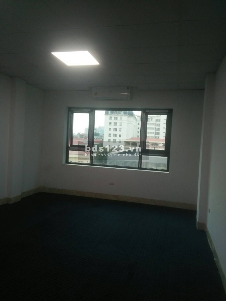 Cho thuê nhà ,mặt phố xã đàn đống đa gần ngã tư phạm ngọc thạch - Diện tích: 60m2 x 6 tầng hầm để xe mặt tiền 6m .