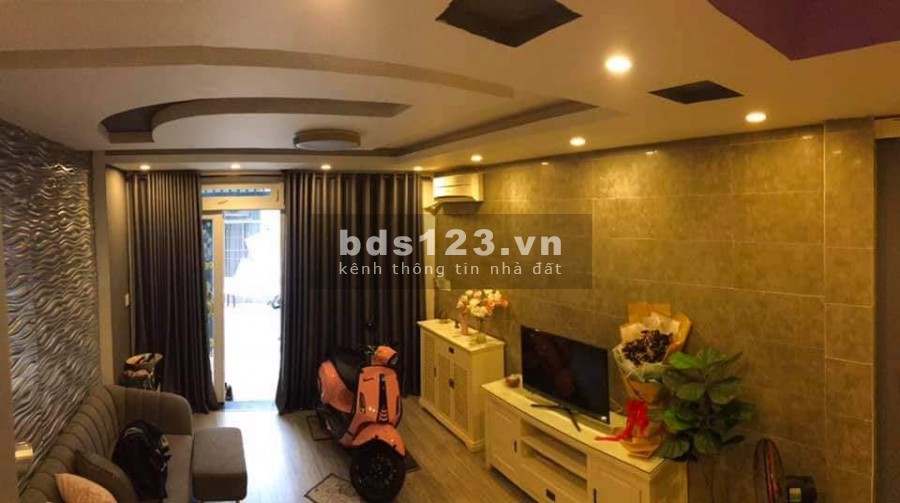 Bán nhà Nguyễn Thượng Hiền, gần Chung cư Botanic, chỉ 2.8 tỷ, 3 tầng, nhà mới