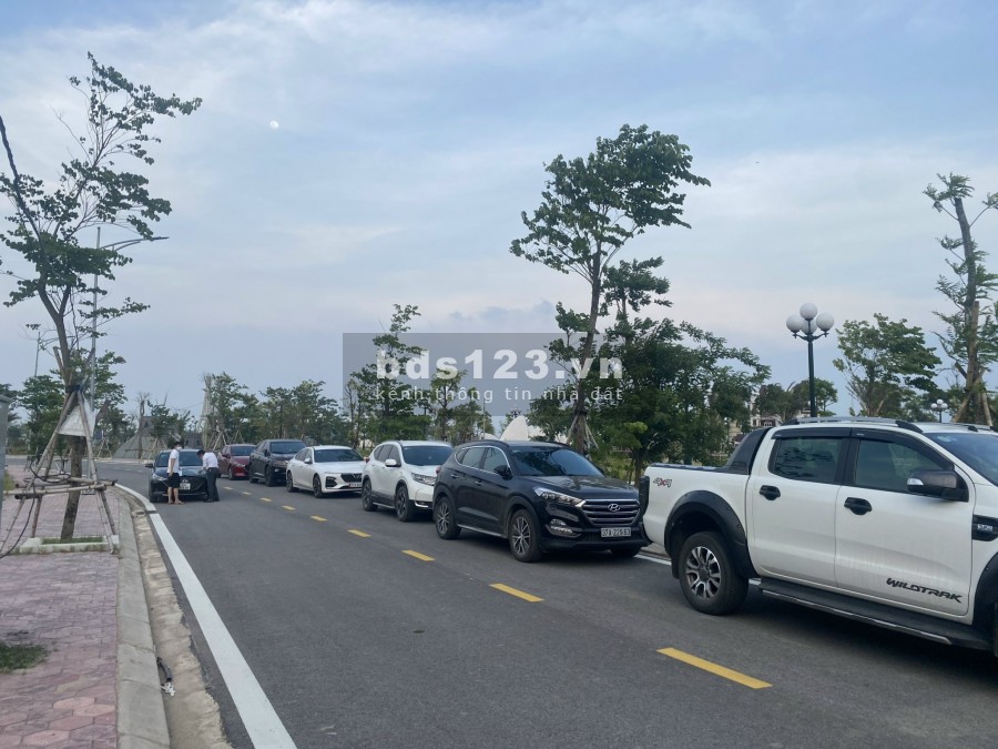 Bán nhanh lô đất ngoại giao dự án TNR Diễn Châu, Nghệ An. Liên hệ: 0962363390