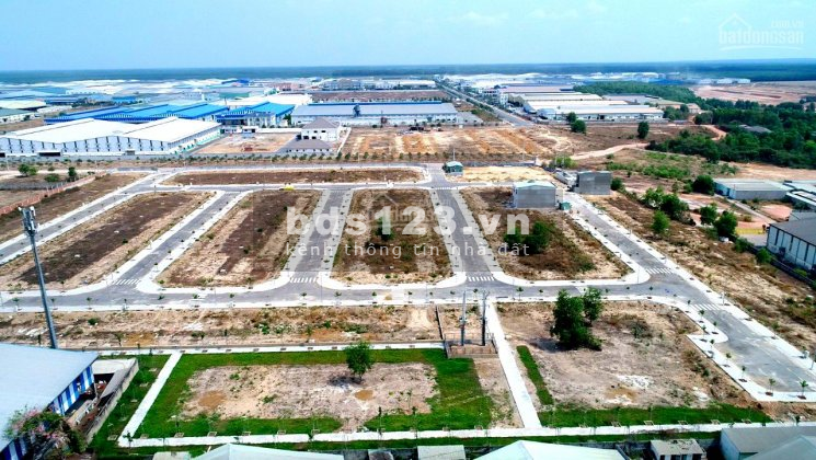 Bán và chuyển nhượng đất 4.5ha khu công nghiệp khu vực Đức Hòa Long An