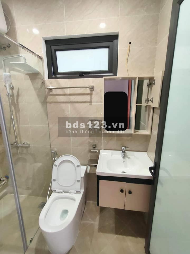 Bán nhà Đặng Tiến Đông 3 phòng ngủ, mới 100%, giá bán 4.6 tỷ, chính chủ