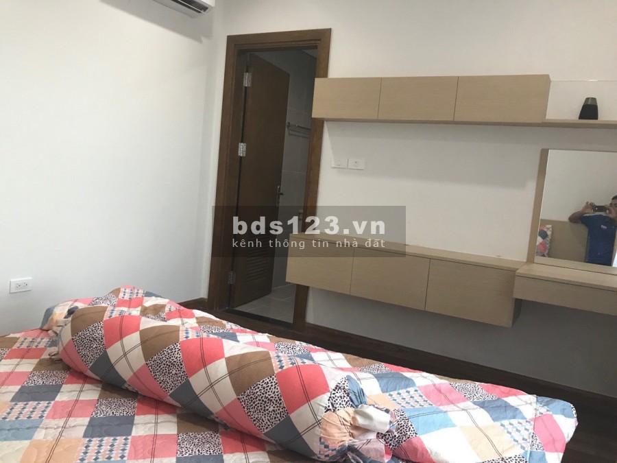 Chính chủ cho thuê căn 2 ngủ, full nội thất, 84m2 giá 10,5tr lâu dài