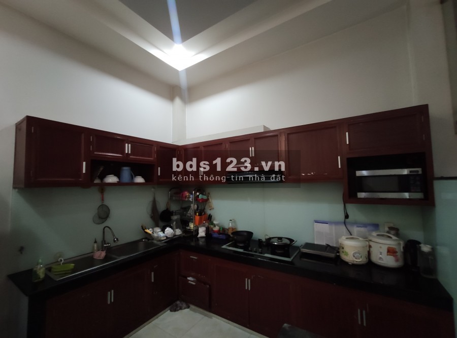 Bán Nhà Đẹp Đường 9m Khu VIP Hoàng Việt Tân Bình, 8PN, 5x22m, Giá 16,7 tỷ.