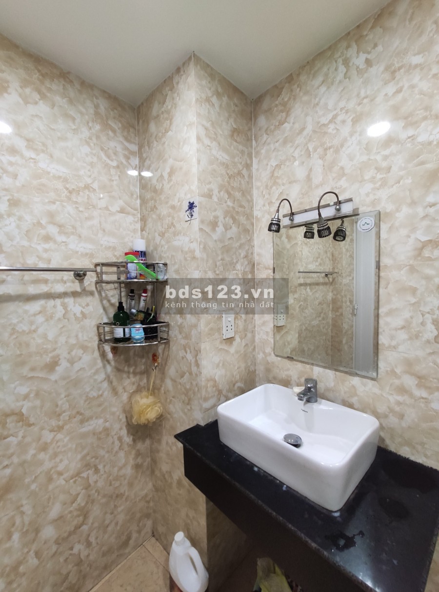 Bán Nhà Đẹp Đường 9m Khu VIP Hoàng Việt Tân Bình, 8PN, 5x22m, Giá 16,7 tỷ.