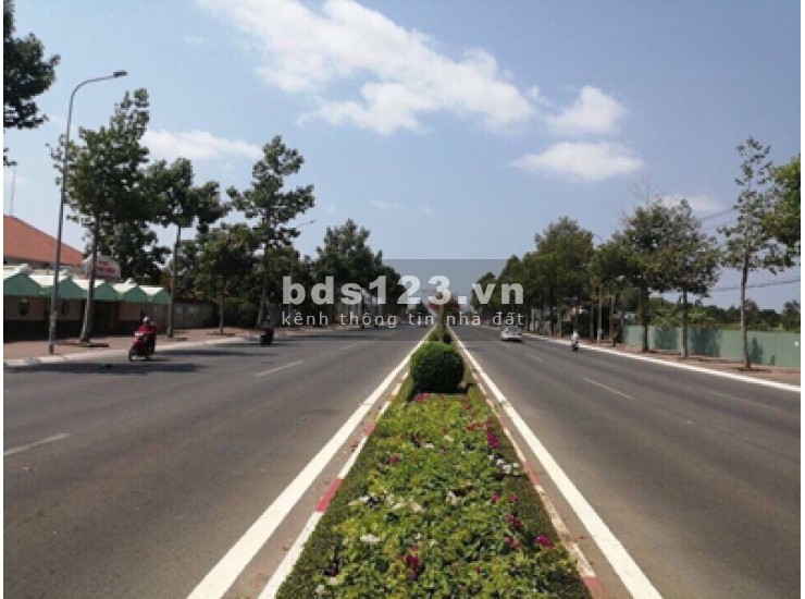 Khách không có khả năng thanh toán nên cần nhượng lại gấp lô mặt tiền DT44A