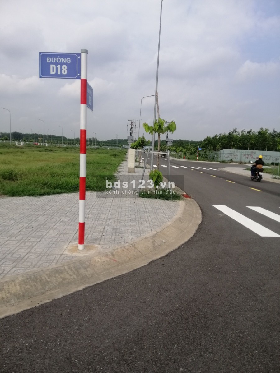 Chỉ với 795tr có ngay lô đất đẹp 80m2 ngay VSIP2 sổ sẵn, khu dân cư