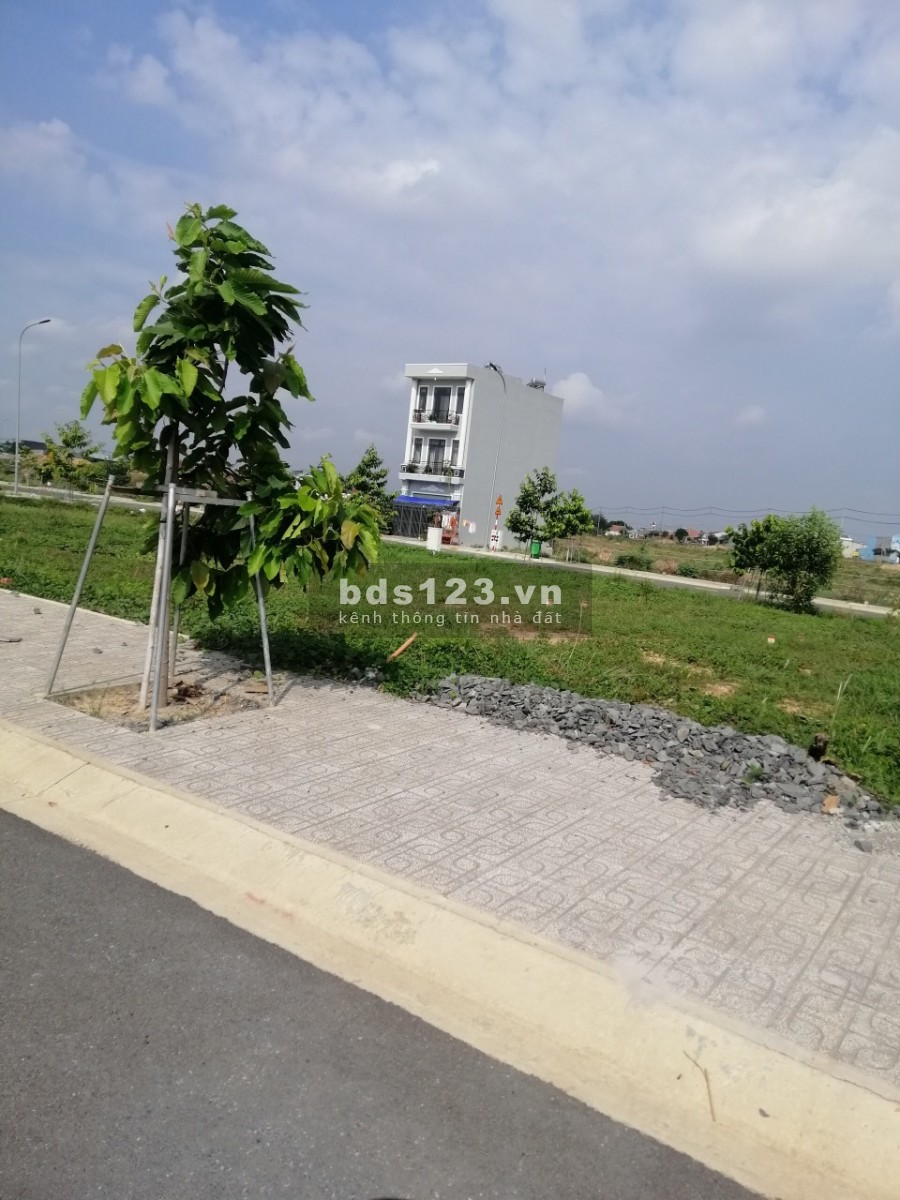 Đầu tư tiền ảo thua lỗ, bán gấp đất MT ĐT742 ngay VSIP2 sổ sẵn