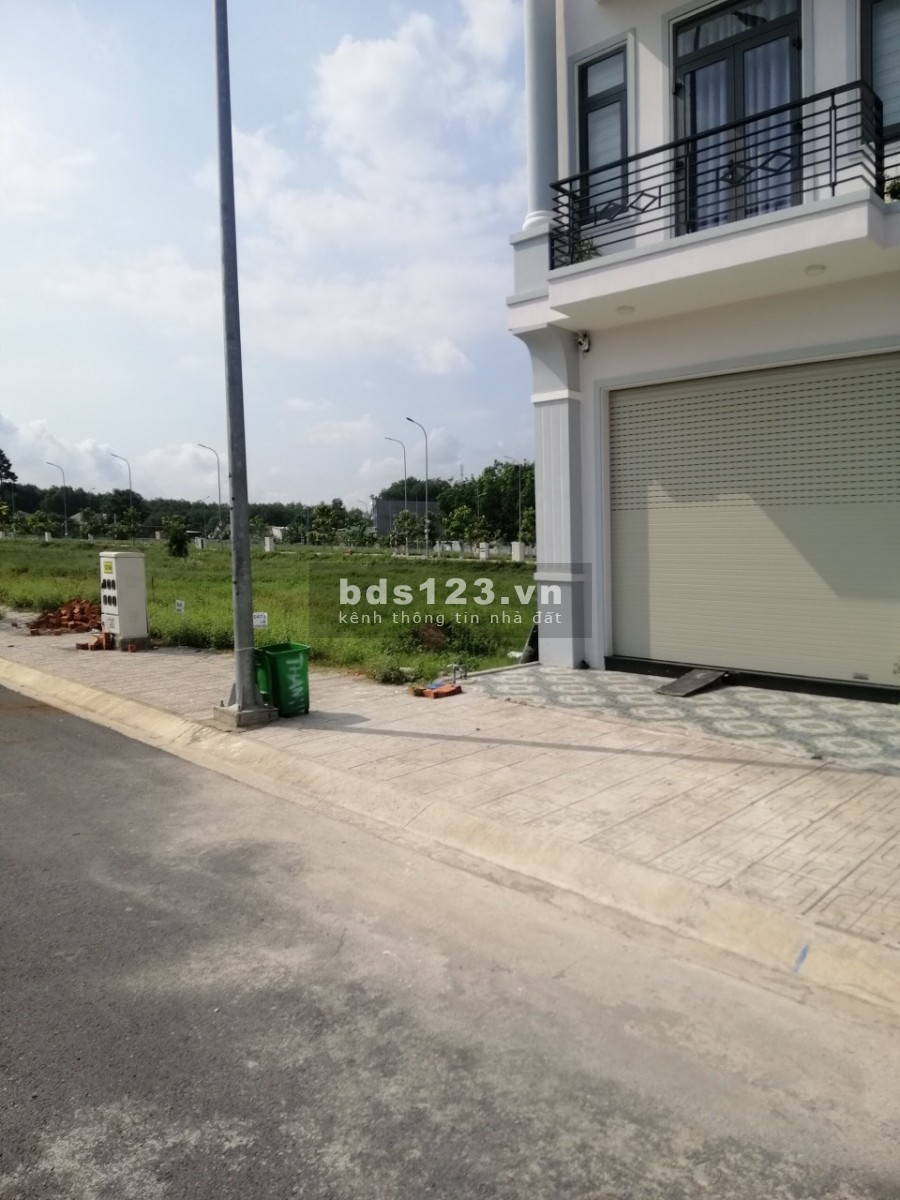 Đầu tư tiền ảo thua lỗ, bán gấp đất MT ĐT742 ngay VSIP2 sổ sẵn