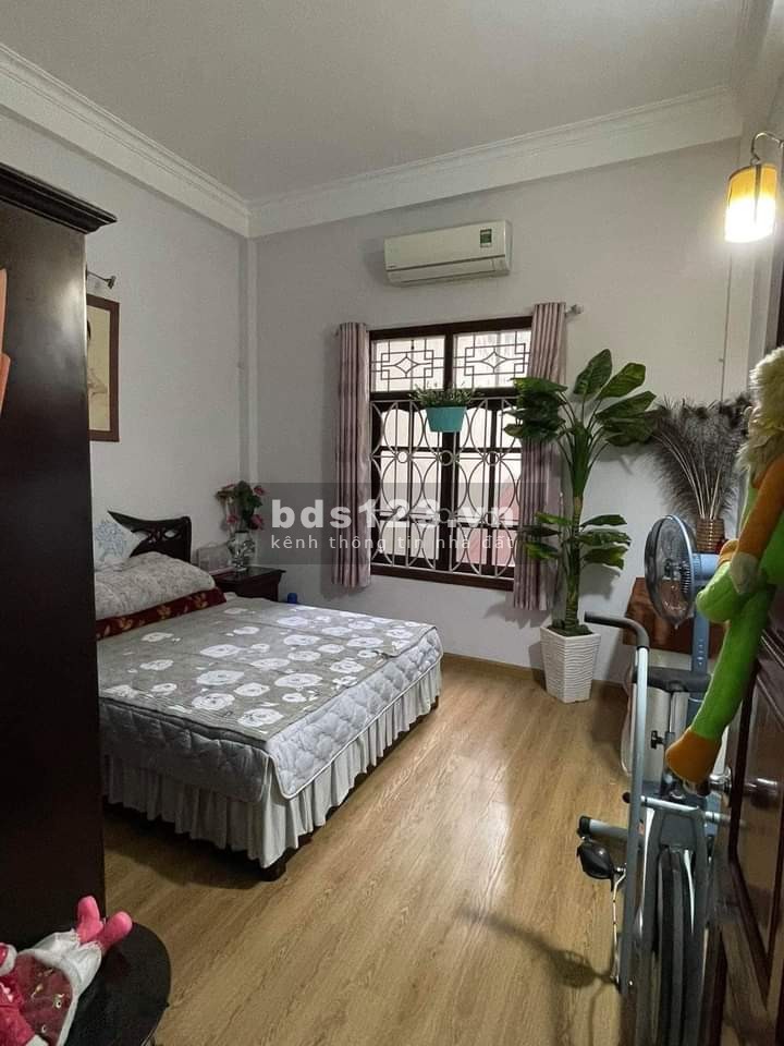Siêu hót, bán nhà, triều khúc, ô tô vào nhà, đường ngõ ô tô tải, khu phân lô, mặt tiền rộng