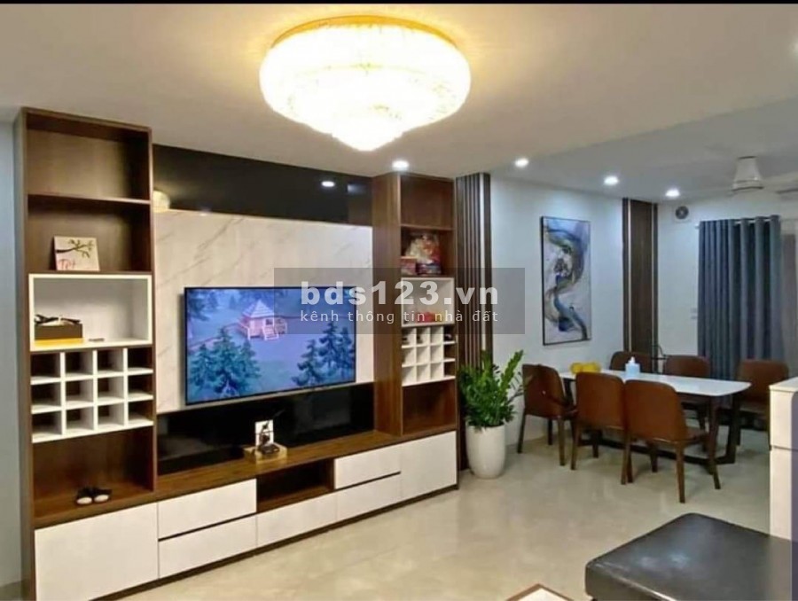 Ở VIP Quan Hoa, Cầu Giấy 55m2, 5 tầng, Ô tô tránh, Giá 7,6 tỷ