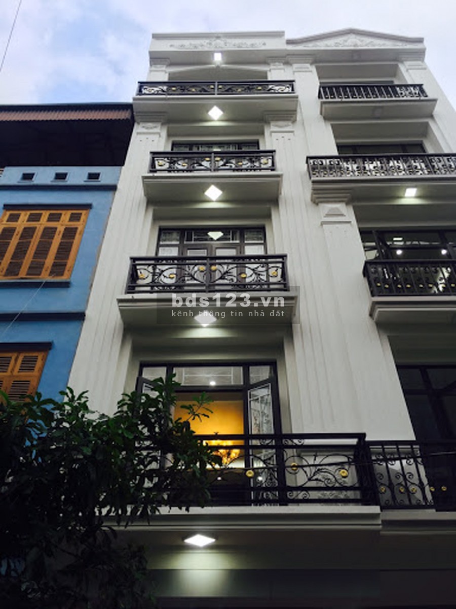 Ở VIP Quan Hoa, Cầu Giấy 55m2, 5 tầng, Ô tô tránh, Giá 7,6 tỷ