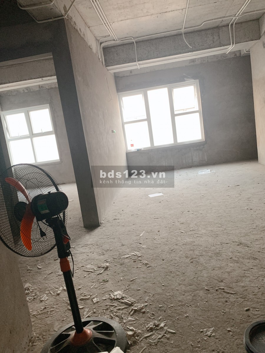 Bán Gấp căn hộ 80m2, 1.xx tỷ, full đồ, 2 pn, 2 vs tại toà FLC Quang Trung lh: 0977486197