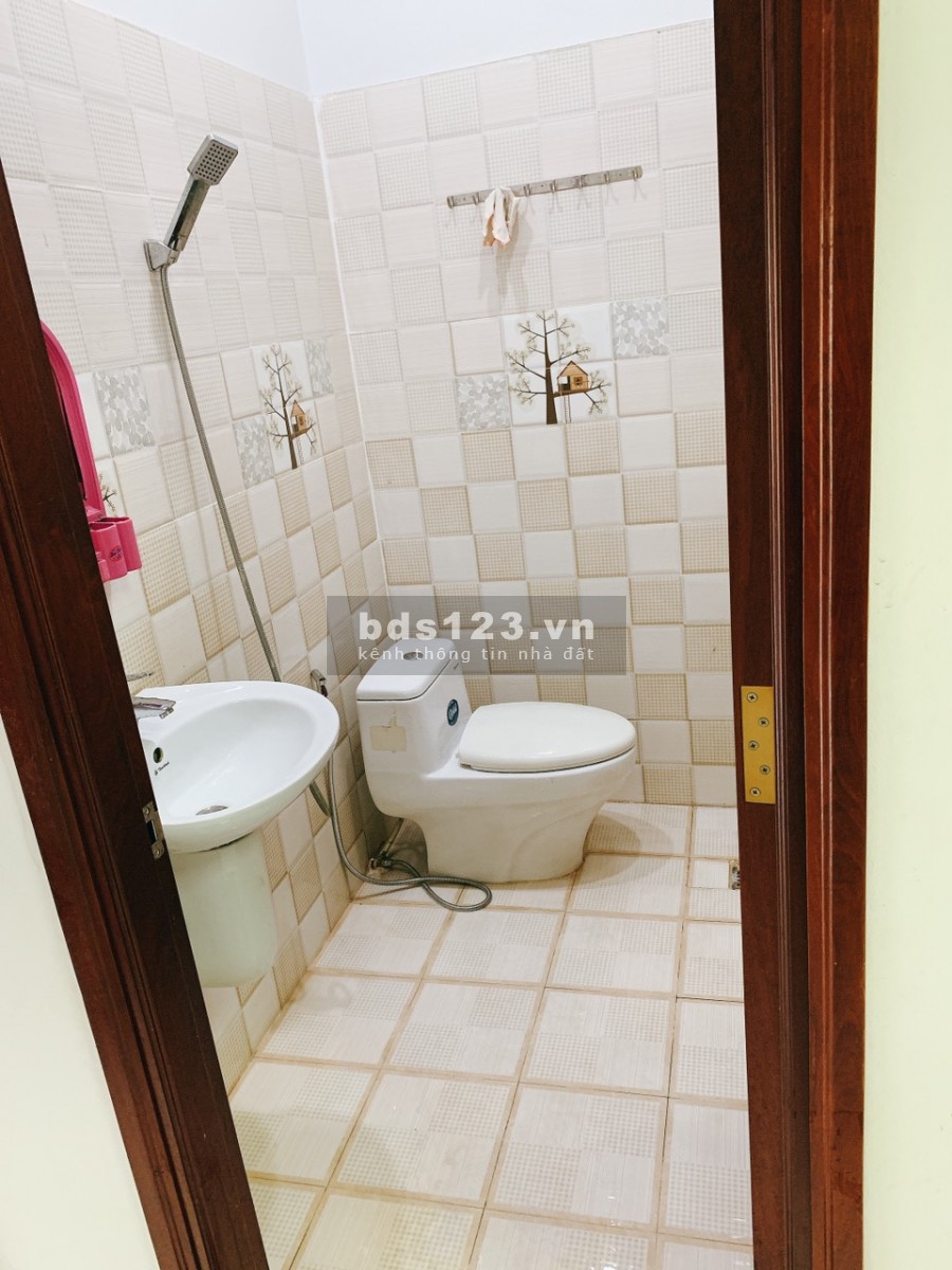 Cần bán nhà đường Phan Huy Ích, phường 15, Tân Bình 1 trệt 1 lầu 2PN, 2WC chỉ 3.9 tỷ tl