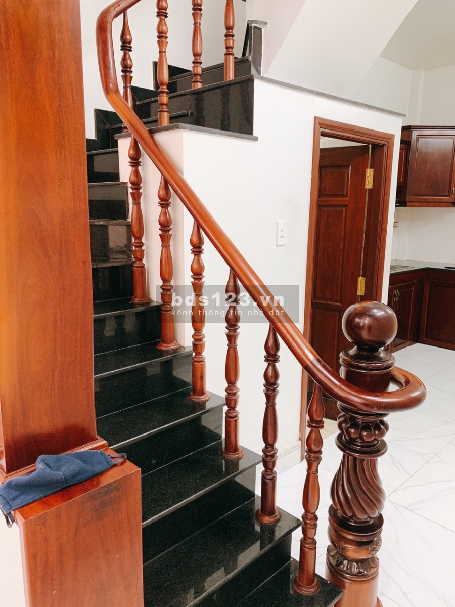 Cần bán nhà đường Phan Huy Ích, phường 15, Tân Bình 1 trệt 1 lầu 2PN, 2WC chỉ 3.9 tỷ tl
