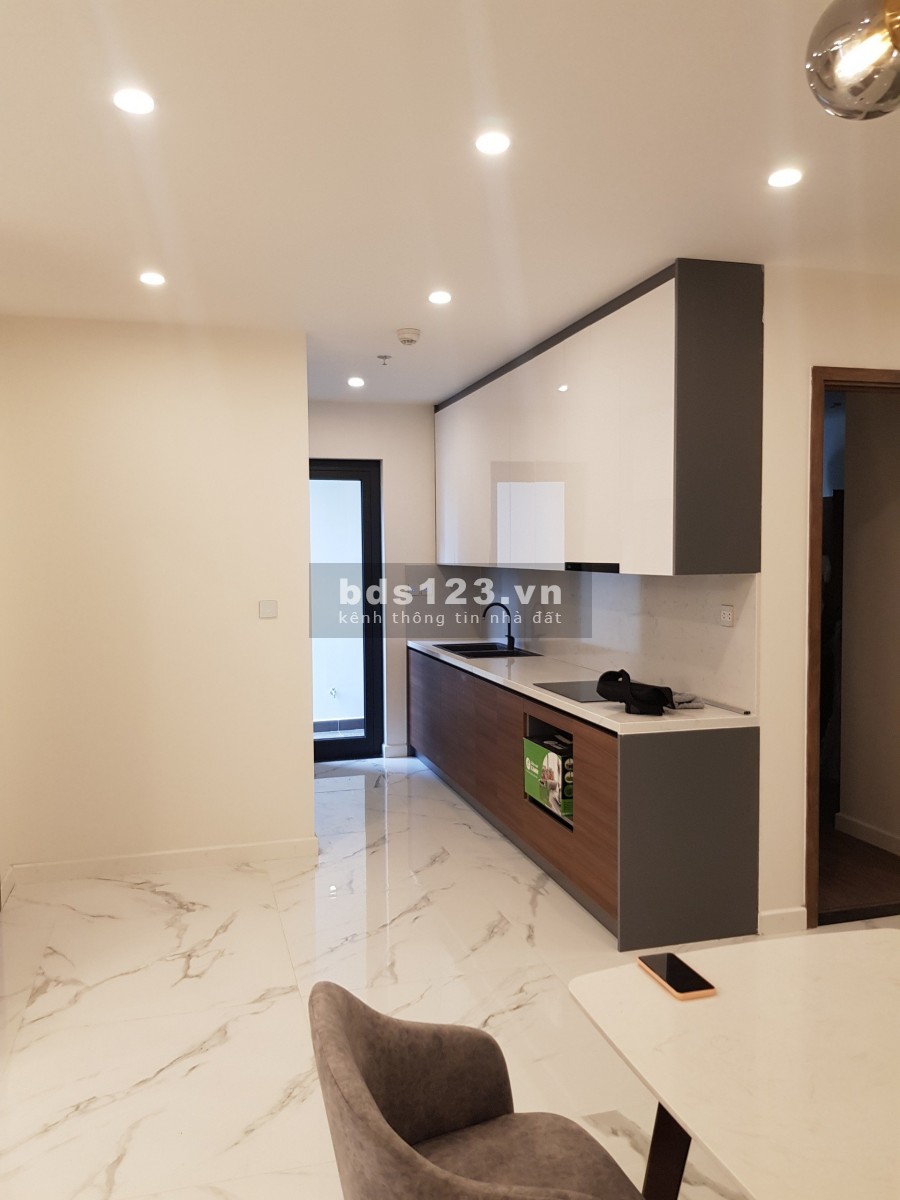 Cho thuê S6 Sunshine City, 98.4m2, 3 ngủ view nội khu, full nội thất. Giá 18 triệu - 0973781843 Ánh.