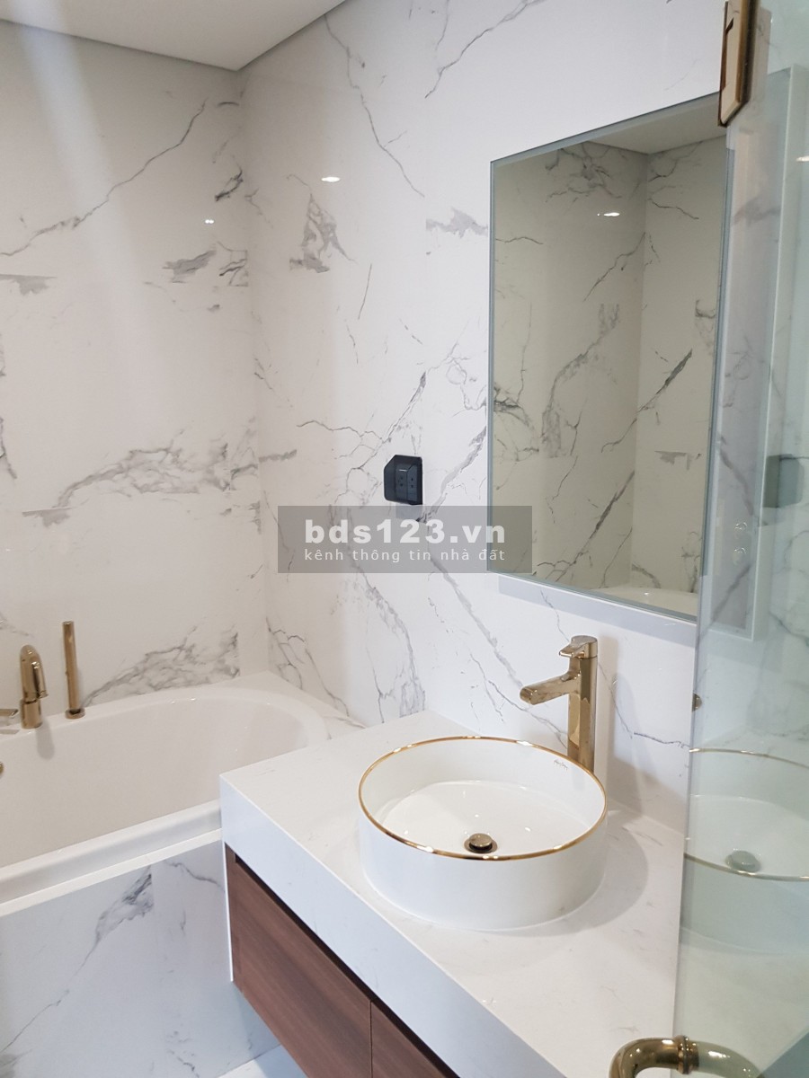 Cho thuê S6 Sunshine City, 98.4m2, 3 ngủ view nội khu, full nội thất. Giá 18 triệu - 0973781843 Ánh.