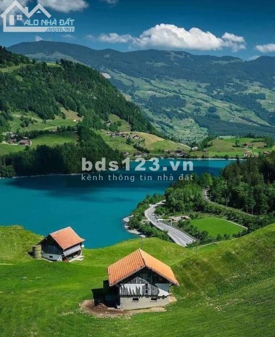 Bán nhanh lô 837.3m2 lưng chừng đối, view bao trọn hồ điều hoà gần khu hành chánh huyện Bát Xát