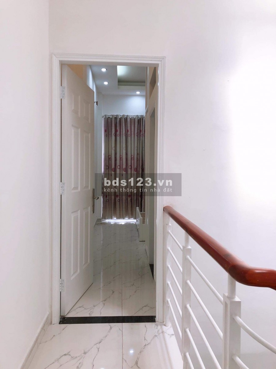 Chính chủ cần tiền bán gấp nhà HXH Lý Thường Kiệt GV,Dt 40 m2 giá chỉ 3,5 tỷ TL khách thiện chí mùa covid