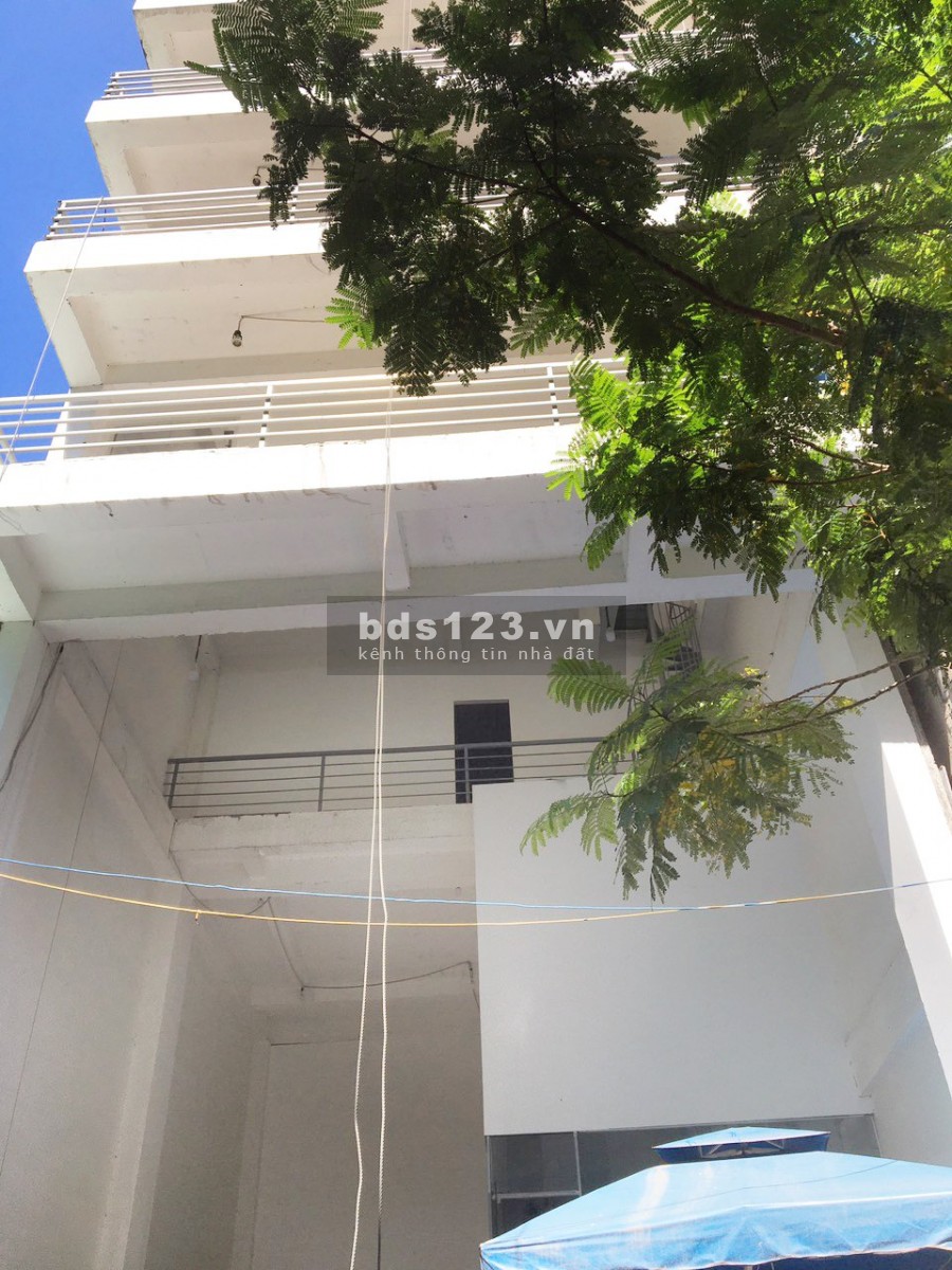 Cho thuê building văn phòng hiện đại 53-55-57 Phó Đức Chính, Quận 1