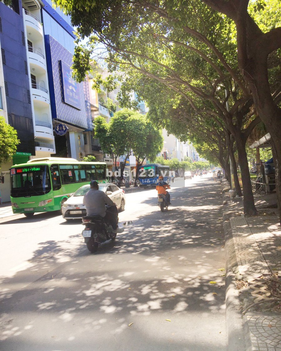 Cho thuê toà nhà mặt tiền 363-365 Phạm Ngũ Lão, phường Phạm Ngũ Lão, Quận 1. 0933644449