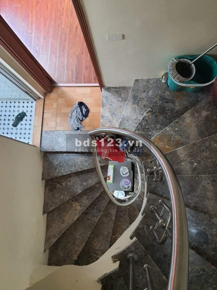 Nhà nguyên căn phố Thái hà, gần phố, lô góc nhà bao đẹp, ở ngay, giá 5.4 tỷ