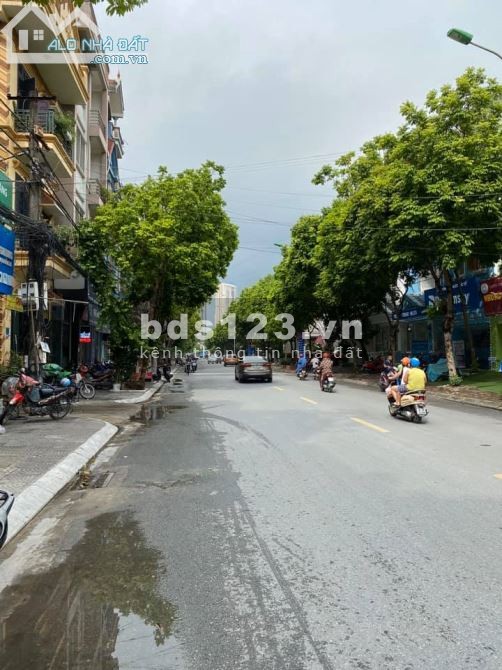 Gia đình cần bán gấp căn nhà phố Tô Hiện trong tuần, giá hợp lí, 4 tầng, sổ đỏ