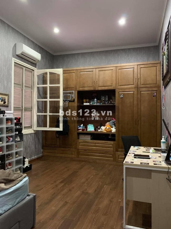 Bán nhà diện tích 626m2, giá 65 tỷ, thương lượng, siêu biệt thự chỉ có ở Âu Cơ Quận Tân Hồ