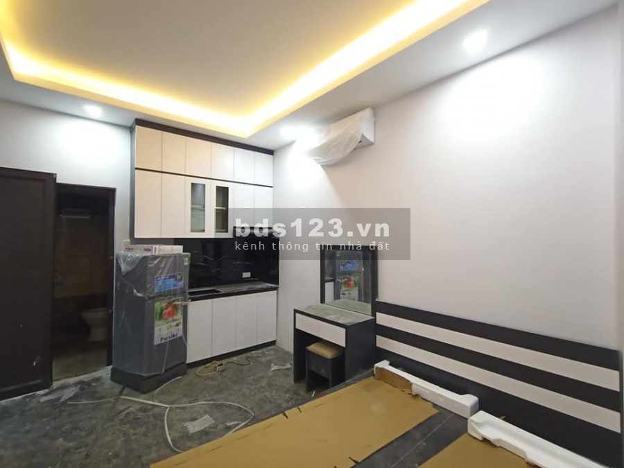 Chính chủ bán nhà 84m 3 tầng MT 5m sổ đỏ tại Nam Từ Liêm. Giá chỉ 4,3 tỷ 0975626023