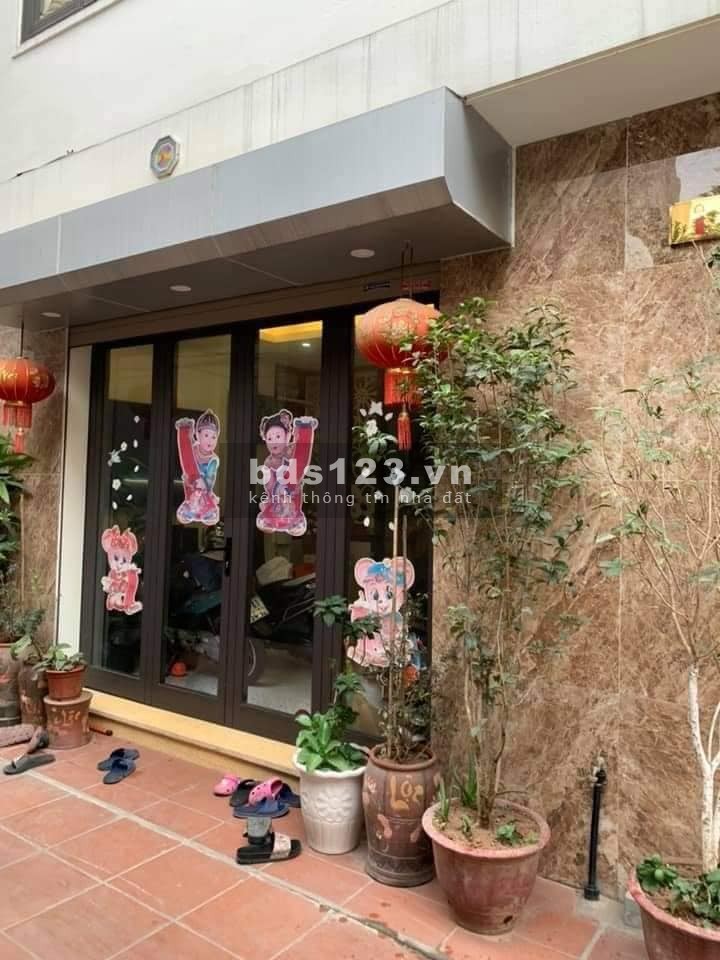 Long Biên, 63m2 mt 5.5m 5 tầng đúc, giá chào 4.15 tỷ Đường trải appan