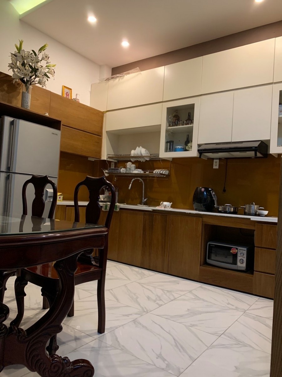 Bán nhà lô gíc 2 mặt tiền mới đẹp, ô tô ngủ trong nhà Phan Huy ích, p.15, Quận Tân Bình, giá 10 tỷ hơn