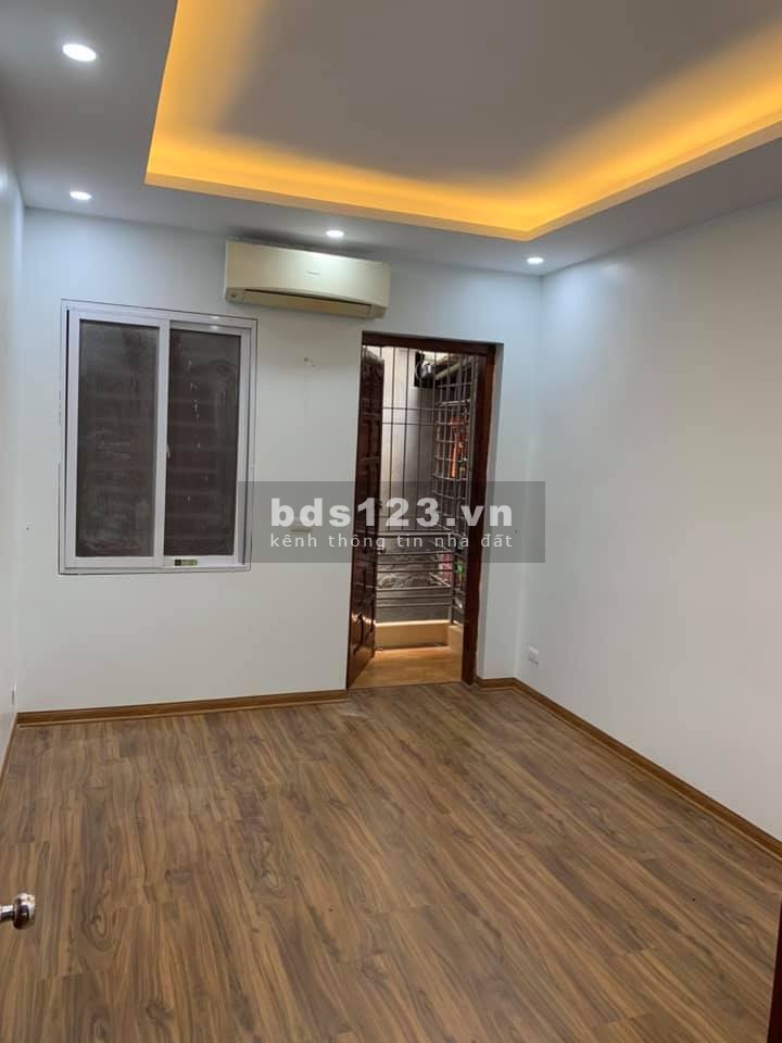 Nhà đẹp 4 tầng ở Khương Trung, Thanh Xuân sổ chính chủ, nhỉnh 3 tỷ