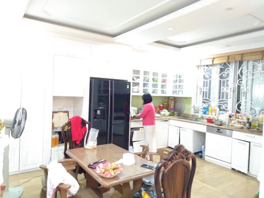 Biệt thự đẳng cấp châu Âu giữ lòng Hà Đông, dt 170m2, 3 tầng, 1 tầng hầm, giá 17.5 tỷ
