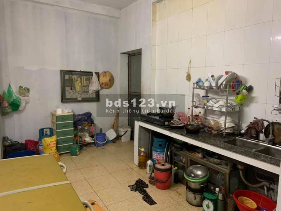 Bán nhà trung tâm Ngọc Lâm 4 tầng, ngõ thông các ngả, giá hiếm, dt 33m2, 4 tầng