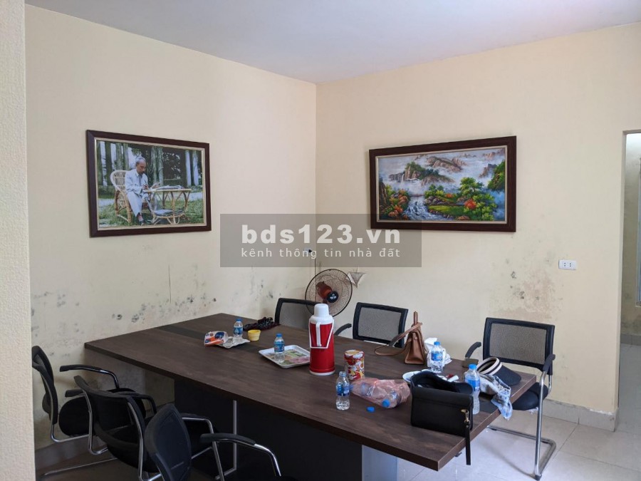 Cần bán gấp nhà Biệt thự 207m, 2T, 16m MT, cạnh nhà Máy Gỗ, Lô góc 3 mặt, Ô tô 7 chỗ.