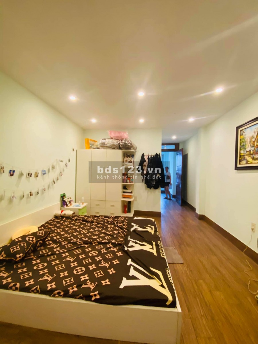 Nhà nguyên căn Vĩnh Hưng ô tô tải kinh doanh ngày đêm, dt 40m2, 5 tầng, giá 3.1 tỷ