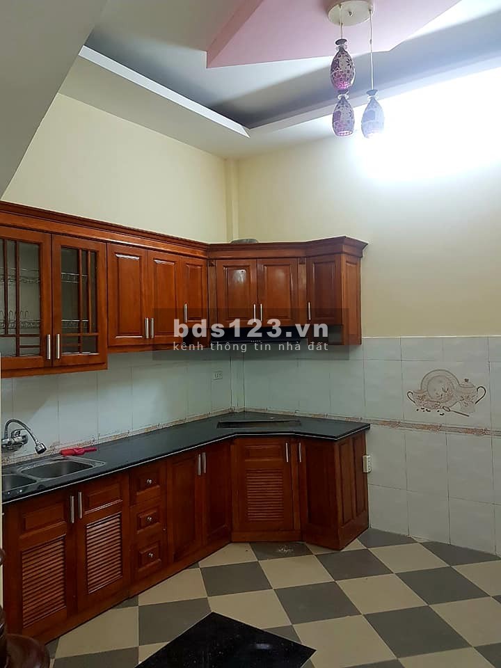 Bán nhà Hoàng Mai, Nhỉnh 3 tỷ, Mặt Ngõ Thông rộng, Gàn chợ và nhiều Trường các cấp