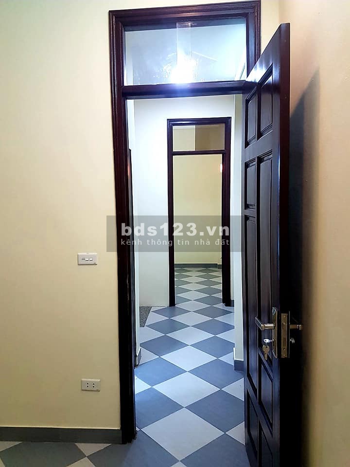 Bán nhà Hoàng Mai, Nhỉnh 3 tỷ, Mặt Ngõ Thông rộng, Gàn chợ và nhiều Trường các cấp