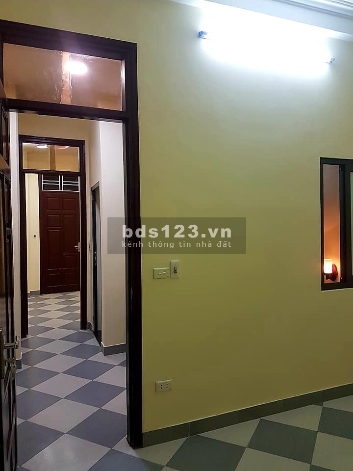 Bán nhà Hoàng Mai, Nhỉnh 3 tỷ, Mặt Ngõ Thông rộng, Gàn chợ và nhiều Trường các cấp