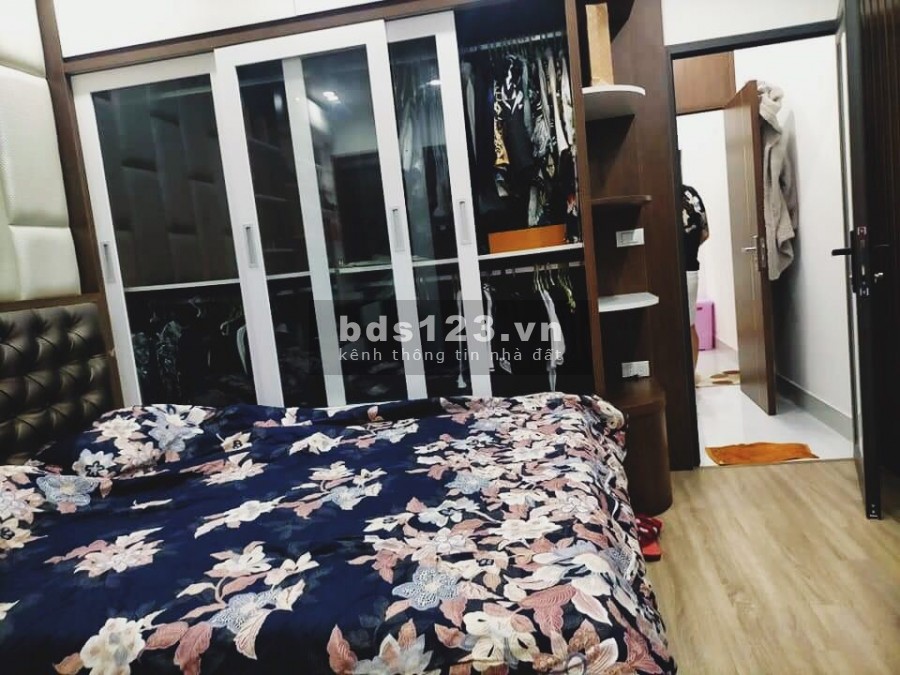 Bán nhà Bạch Mai,nhà đẹp ở ngay,gần đường ôtô,trung tâm Hai Bà, S:52m giá 4.7 tỷ