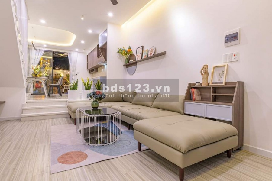 Nhà Giá Rẻ Nhỉnh 4 tỷ 30m2 Trung tâm Q. Tân Bình hẻm xe hơi 5m