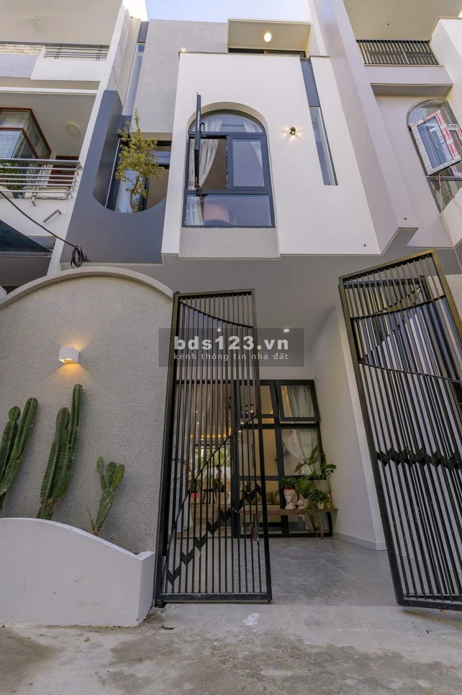 Nhà Giá Rẻ Nhỉnh 4 tỷ 30m2 Trung tâm Q. Tân Bình hẻm xe hơi 5m