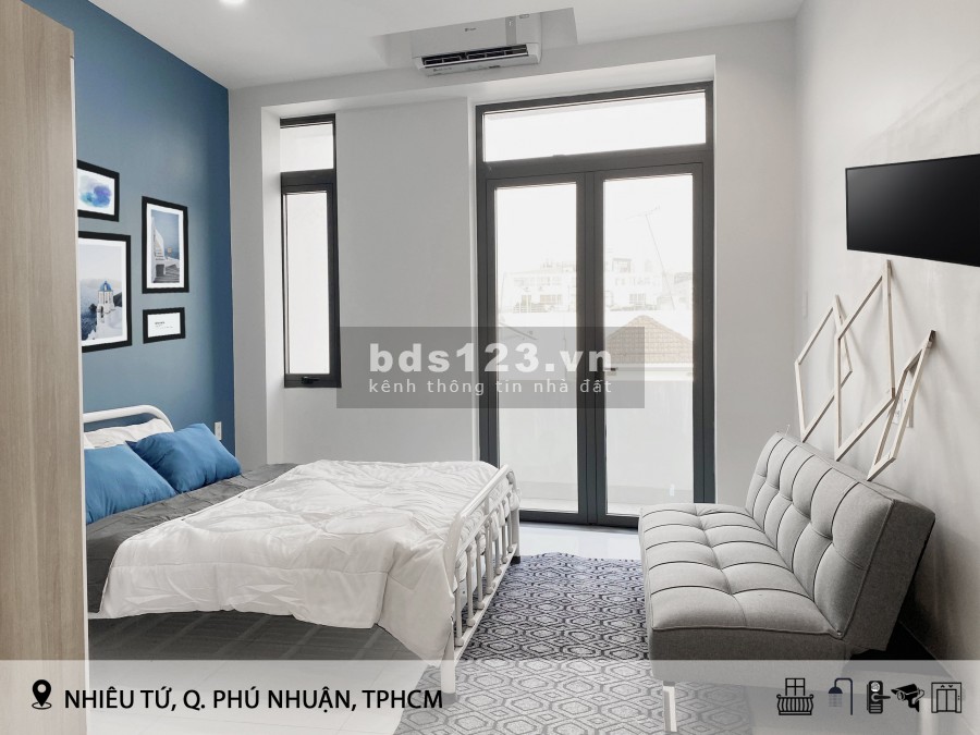 Cho thuê căn hộ có ban công đủ nội thất Nhiêu Tứ - Phú Nhuận