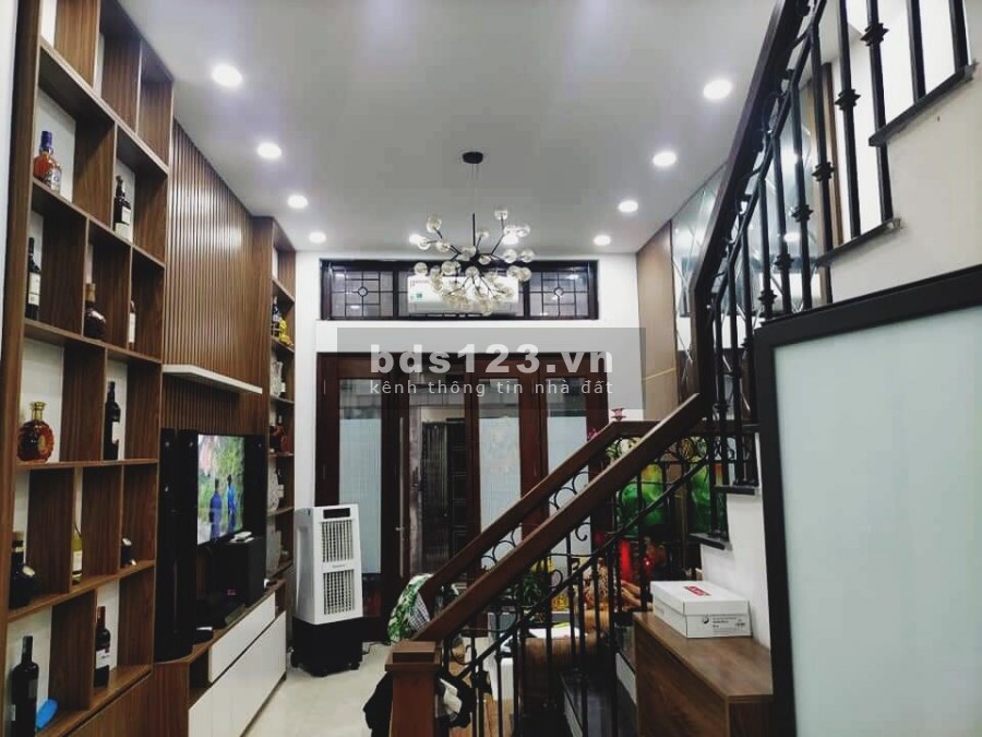 Bán nhà Bạch Mai,nhà đẹp ở ngay,gần đường ôtô,trung tâm Hai Bà, S:52m giá 4.7 tỷ