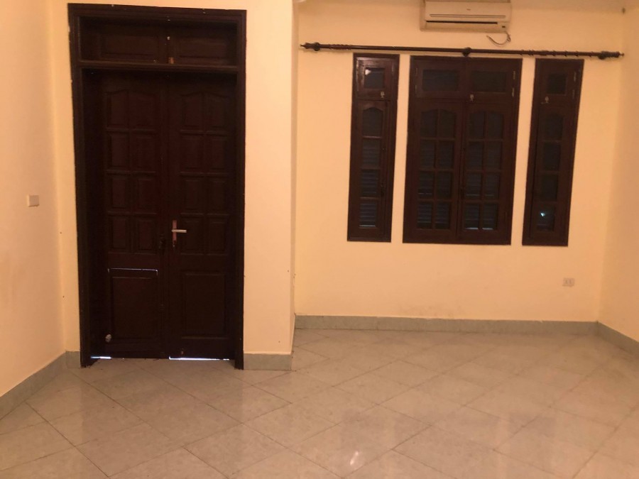 Bán giá 5 tỷ biệt tự Phan Đình Giót, Hà Đông ô tô vào nhà lô góc, dt 70m2, 4 tầng