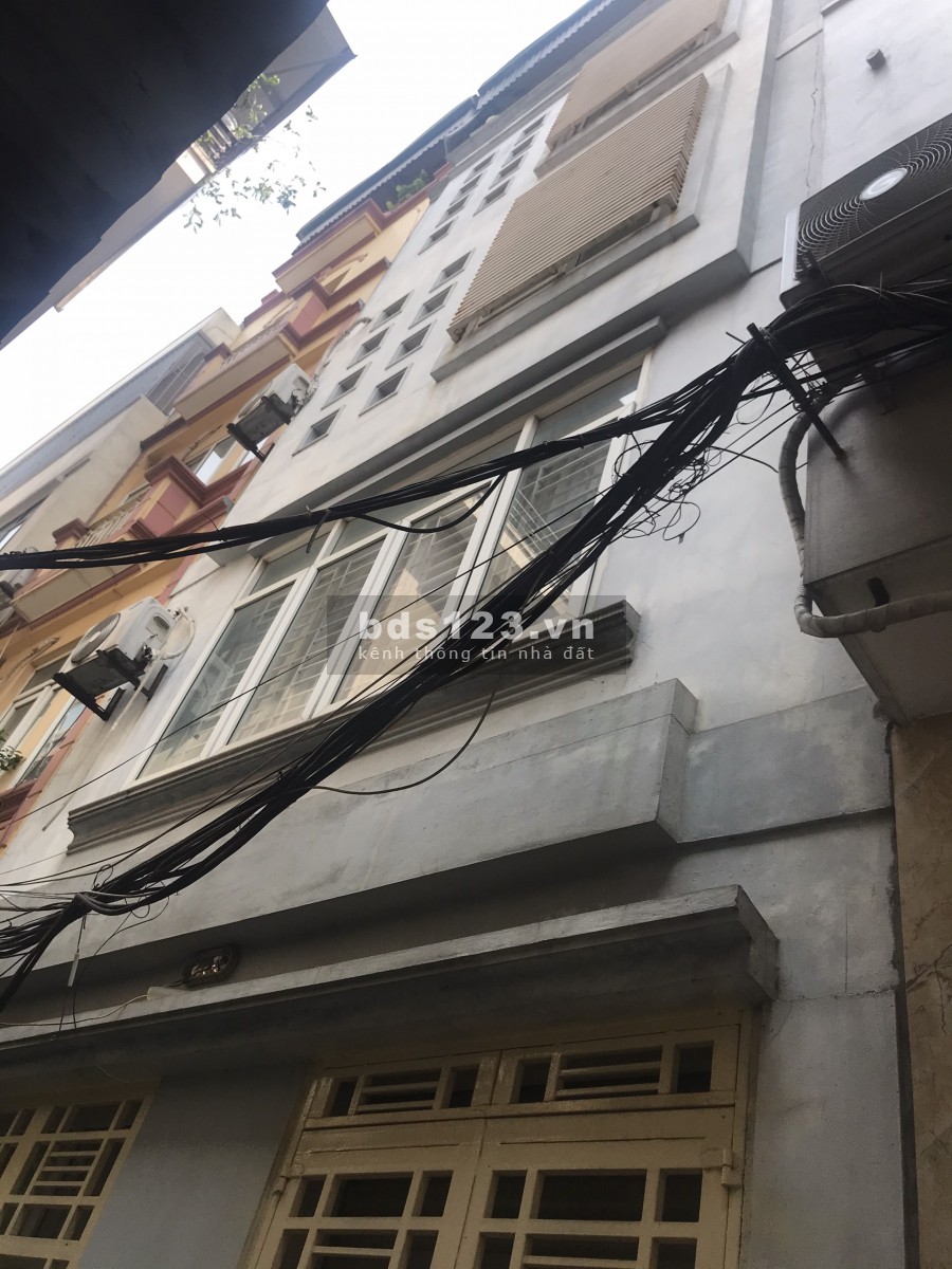 Bán Lô Góc Cổ Nhuế , Dòng tiền tốt ,dân trí cao, dân trí cao, 30m2, 2.9 tỷ