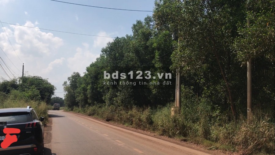 Đất nền Vĩnh Tân mặt tiền đường 20m, vị trí thuận lợi, giá 2.x tỷ, chính chủ giao dịch