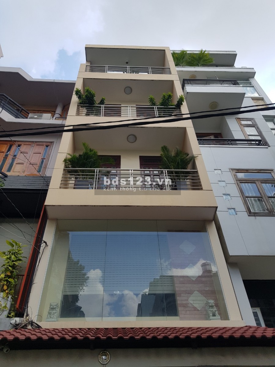 Mặt tiền đường 3 tháng 2, 5 tầng, hợp đồng thuê 70 triệu/tháng, giá bán 26 tỷ, lh 0886880910